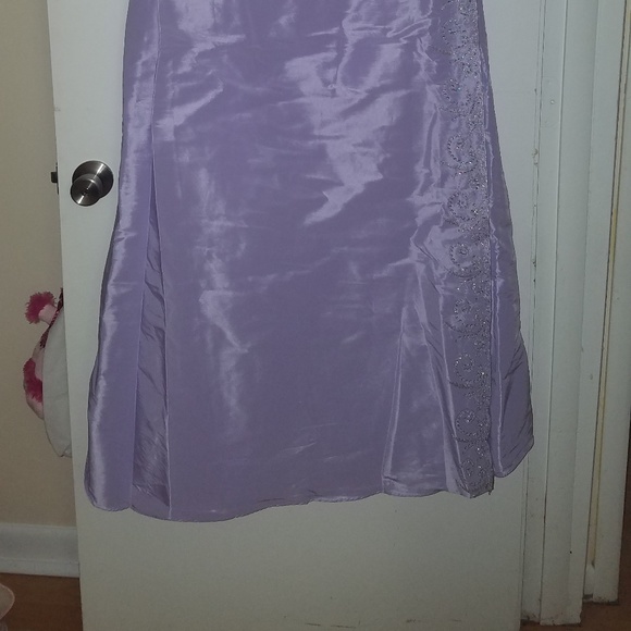 Princess style lilac dress size 14 - Picture 2 of 3
